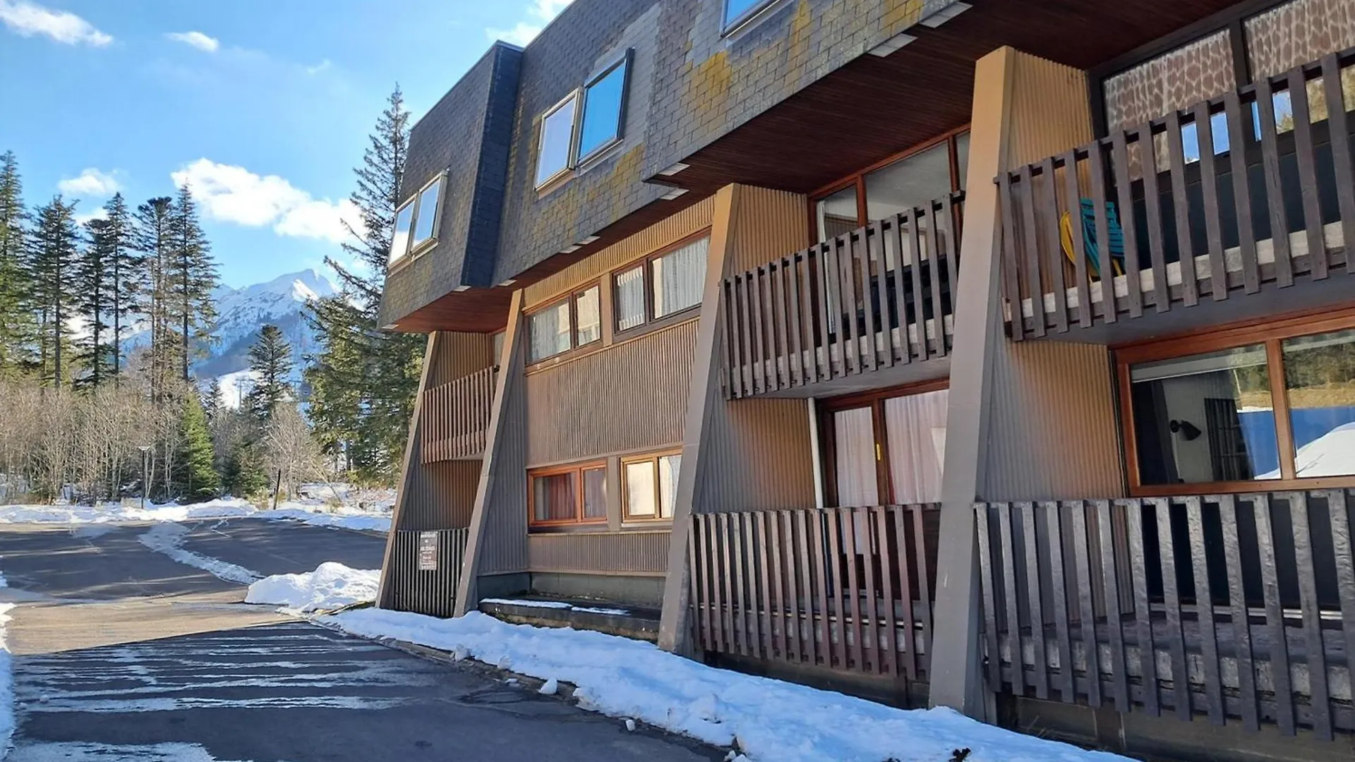 Appartement F2 Au Pied Des Pistes Avec Balcon, Parking Et Local A Skis - Fr-1-415-62 Le Mont-Dore Frankrike