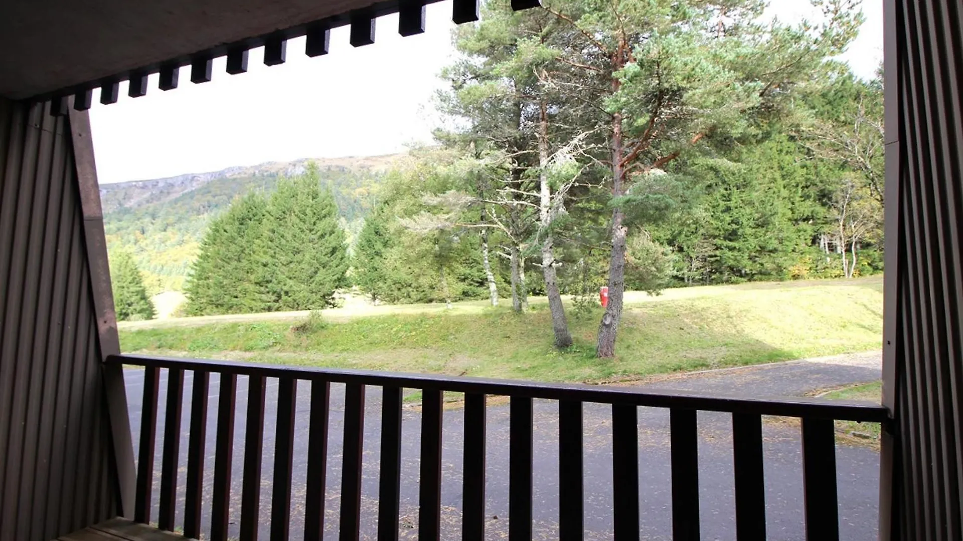 Apartment Appartement F2 Au Pied Des Pistes Avec Balcon, Parking Et Local A Skis - Fr-1-415-62 Le Mont-Dore
