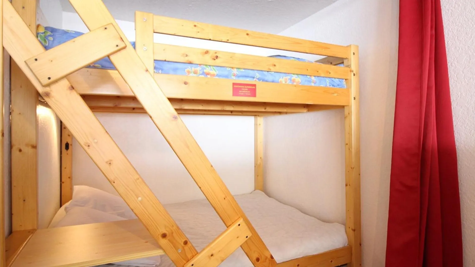 Appartement F2 Au Pied Des Pistes Avec Balcon, Parking Et Local A Skis - Fr-1-415-62 Le Mont-Dore Apartment